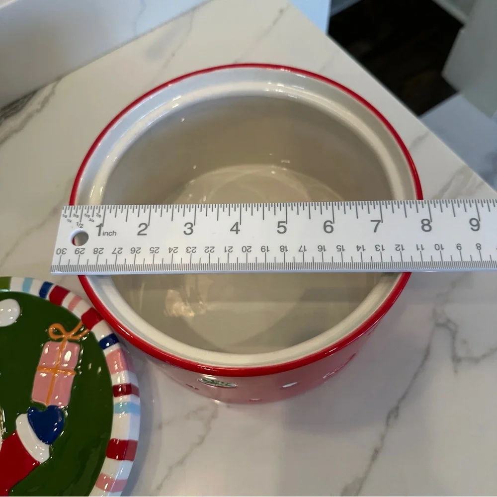 Target Home 2006 Ceramic Santa Claus Holiday Cookie Jar - Red and Green
